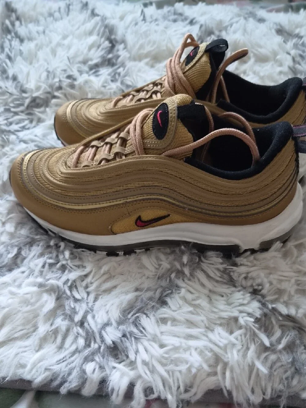 Nike sleek metallic